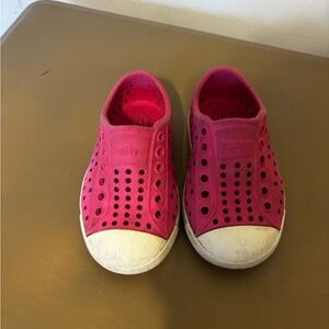 Native Kids Pink Slip-On Shoes C5